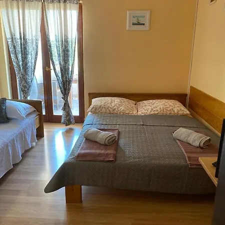 Apartmani Mirjana Brodarica  Exterior photo